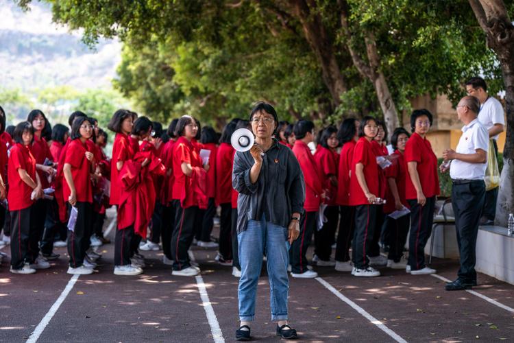 2025新澳门精准正版图库网站和张桂梅将第15次送考与张桂梅连续11年送考从未缺席