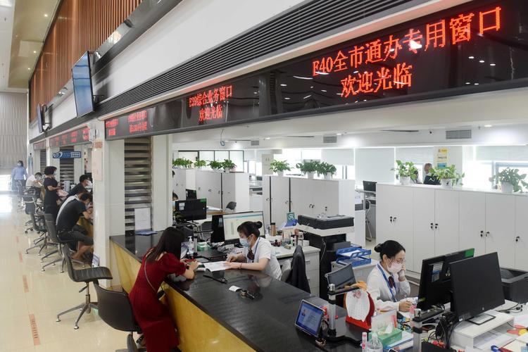 新澳2025今晚特马开奖号码和基金或迎退休高峰期与基金公司退休年龄